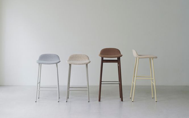 Hovedbilde Form Barstool 65 cm Walnut Full Upholstery