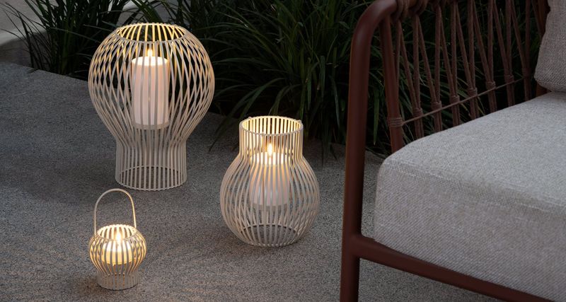 Upside Down Lantern, Medium