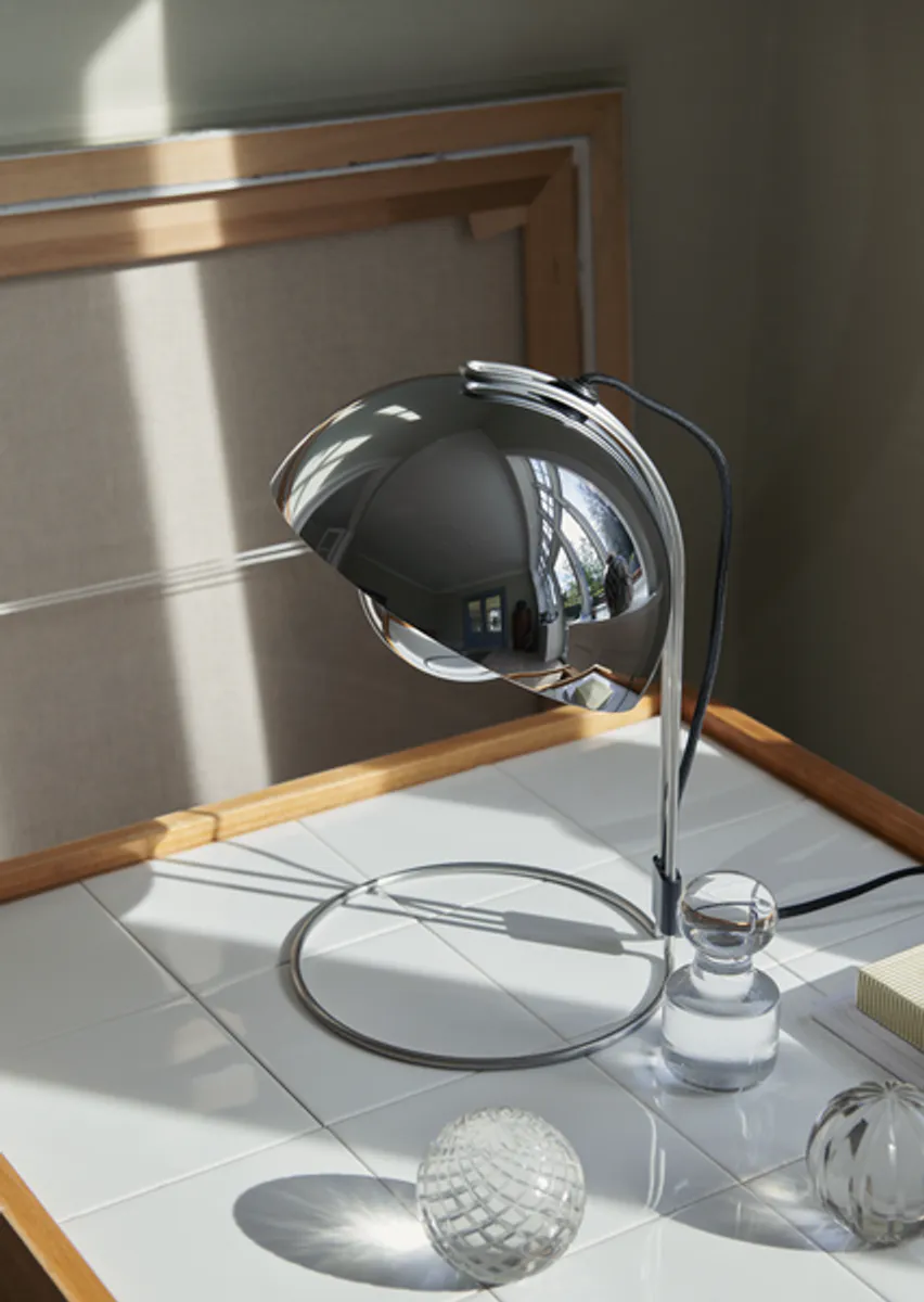 Flowerpot VP4 Verner Panton 1968 Table Lamp