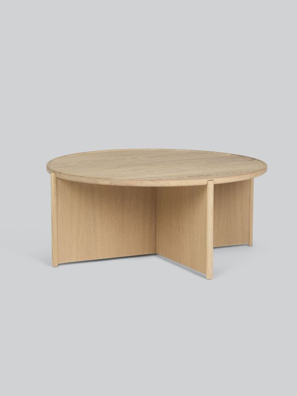 Cling coffee table circular