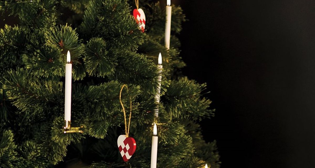 Mini taper candle w. clip White, 4-pack W1,3 x H13,8 cm