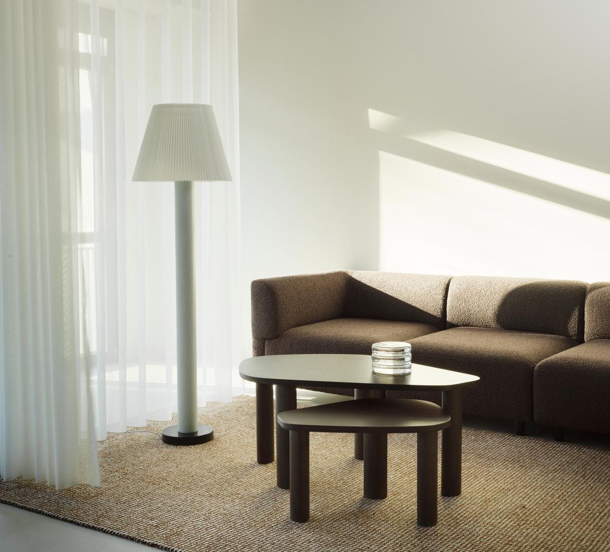 Sculp Coffee Table Small - UTSTILLINGSMODELL