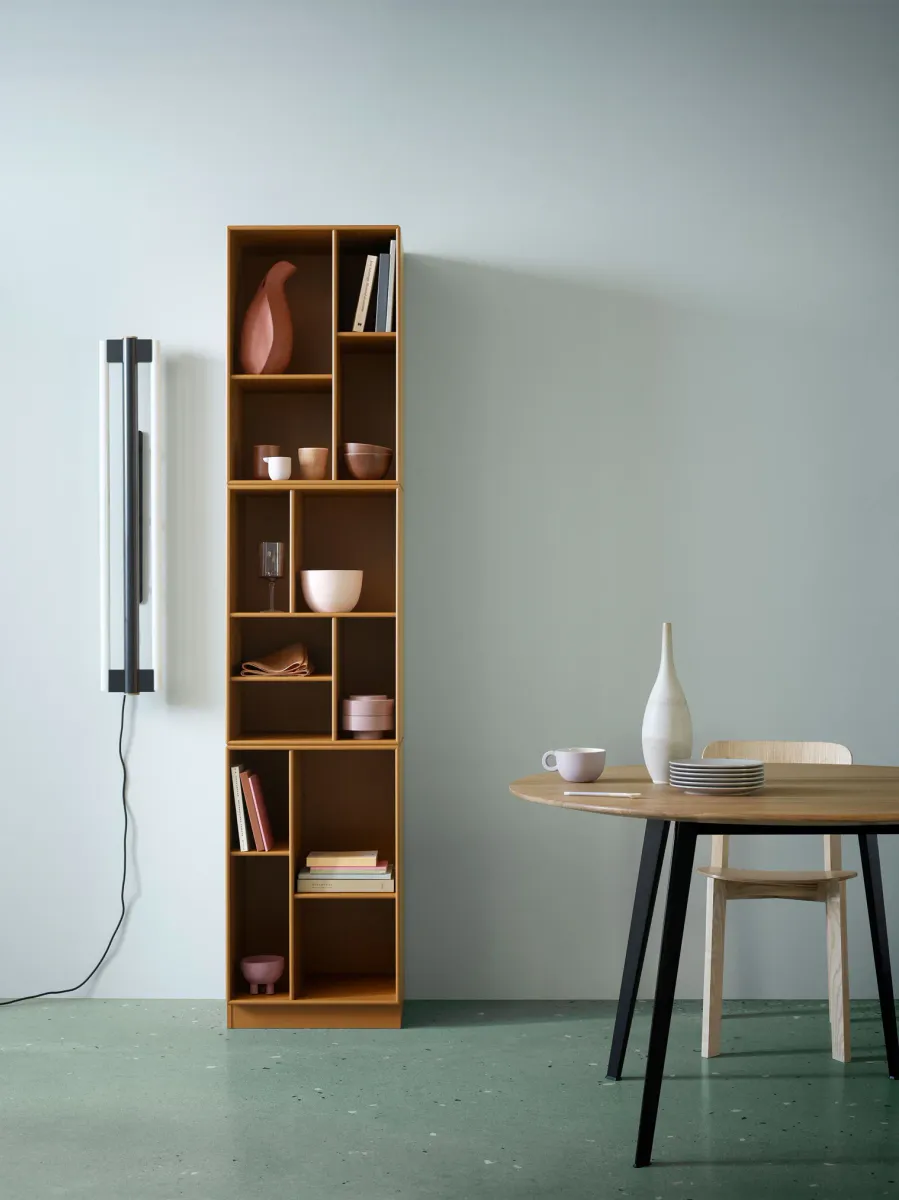 LOOM slim bookcase