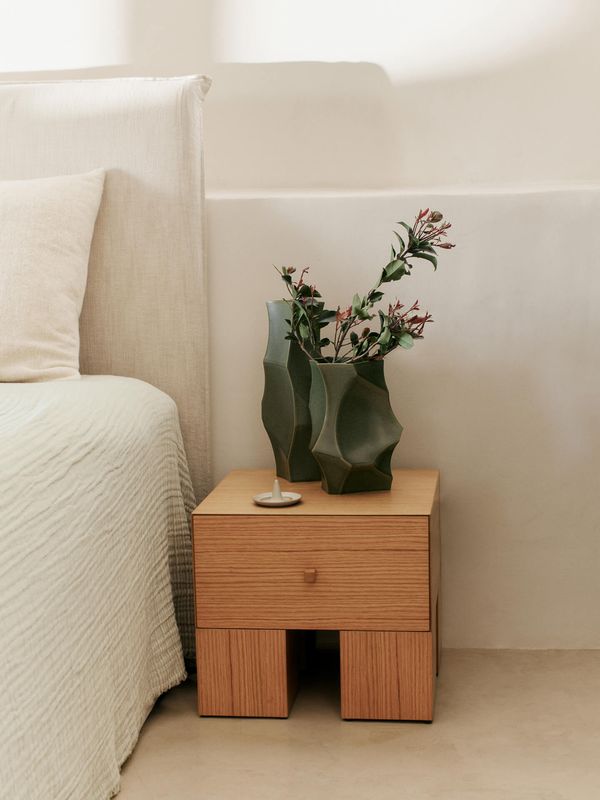 Cueva Vase