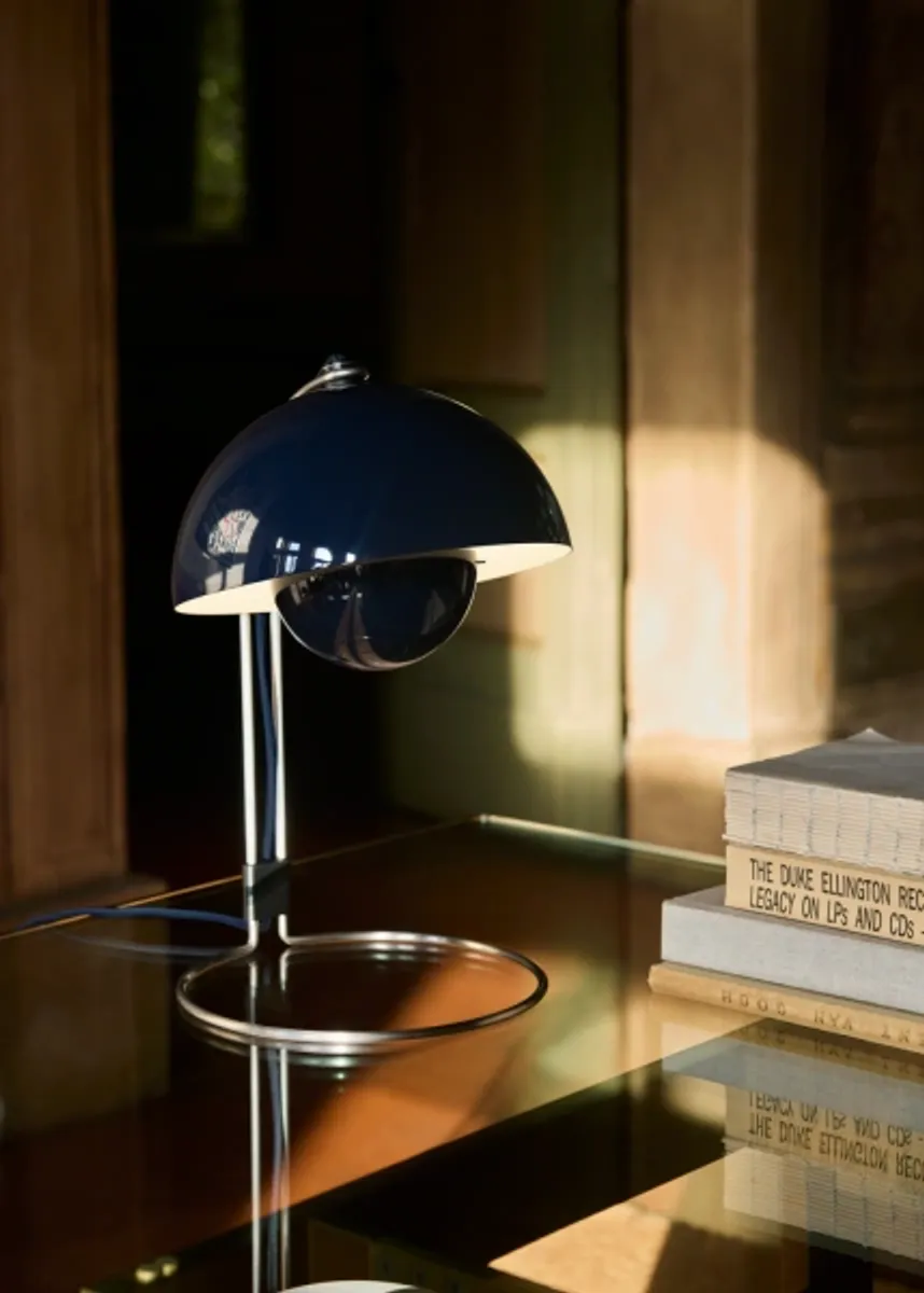 Flowerpot VP4 Verner Panton 1968 Table Lamp