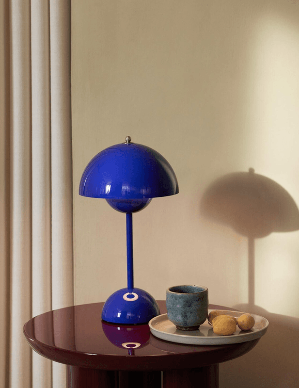 Flowerpot VP9 Verner Panton 1968 Portable lamp