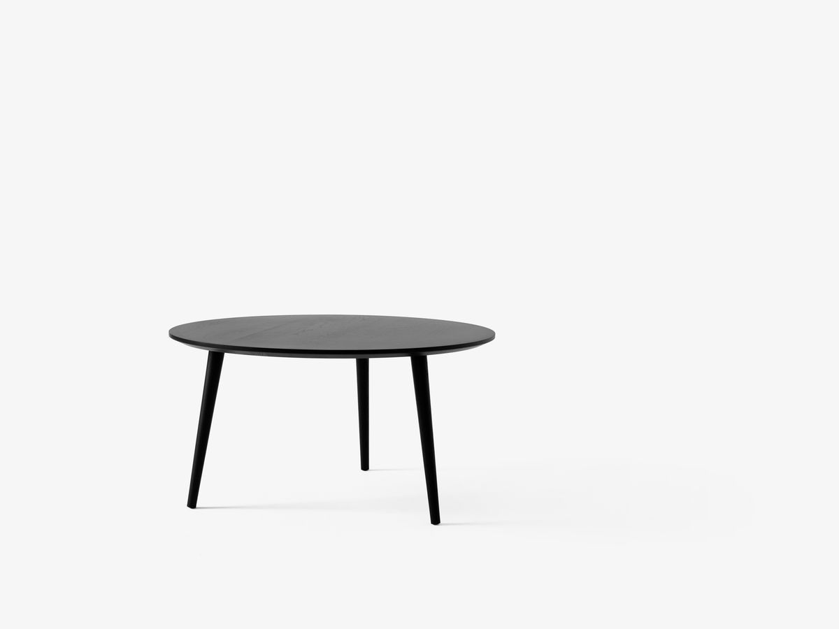 In Between Coffee Table, rundt