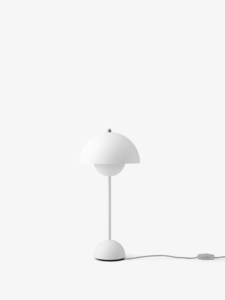 Flowerpot VP3 Verner Panton 1968 Table lamp