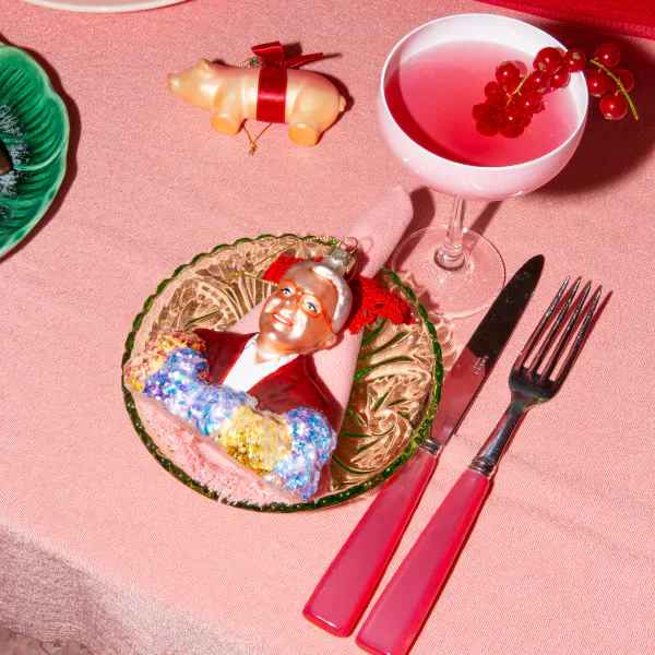 Hovedbilde BLOMSTER-FINN Julekule - By HEIM Studio